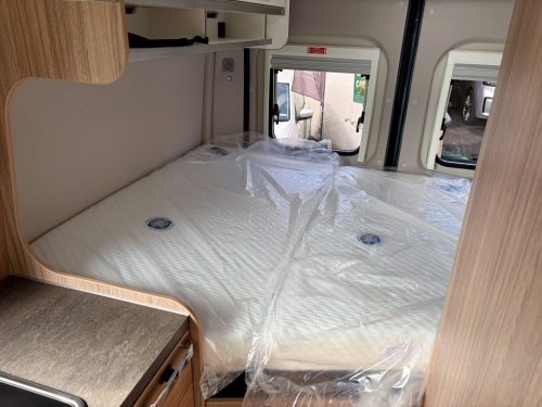 Weinsberg Carabus Edition Fire 540 MQ 3 Berth Coachbuilt Campervan w80655-22-07-2026 (6)