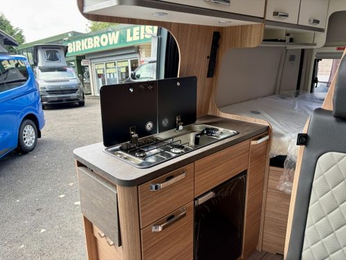 Weinsberg Carabus Edition Fire 540 MQ 3 Berth Coachbuilt Campervan w80655-22-07-2026 (9)