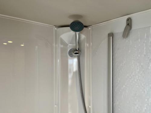 Weinsberg Caracore 650 MEG 4 Berth A-Class Motorhome w99142-13-03-2026 (3)