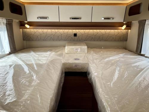 Weinsberg Caracore 650 MEG 4 Berth A-Class Motorhome w99142-13-03-2026 (5)