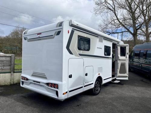 Weinsberg Caracore 650 MEG 4 Berth A-Class Motorhome w99142-13-03-2026 (9)