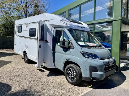 Weinsberg Carasuite 650 MEG 4 Berth Low Profile Motorhome w10447-13-03-2026 REV1 (2)