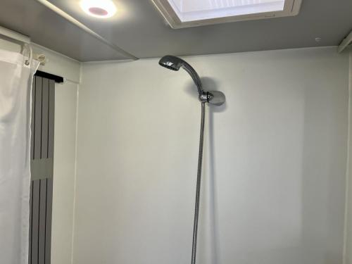 moto-trek-xplora-fdb-2-berth-low-profile-motorhome yj73 eao 24-04-2025 (5)