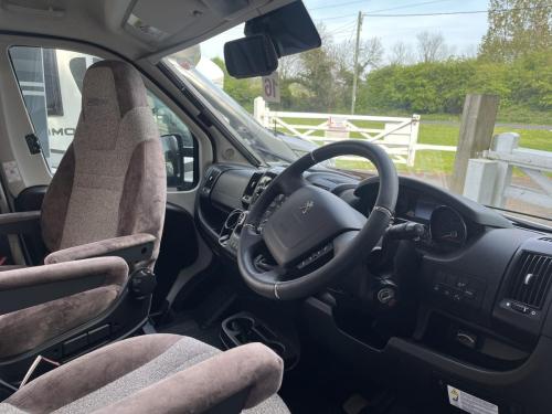 moto-trek-xplora-fdb-2-berth-low-profile-motorhome yj73 eao 24-04-2025 (8)