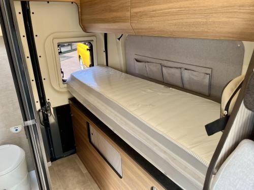 rimor-horus-12-rimor-horus-12-3-berth-coachbuilt-campervan-r54939-28-04-2025 (15)