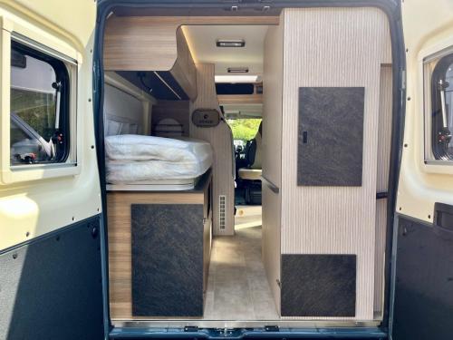 rimor-horus-12-rimor-horus-12-3-berth-coachbuilt-campervan-r54939-28-04-2025 (7)