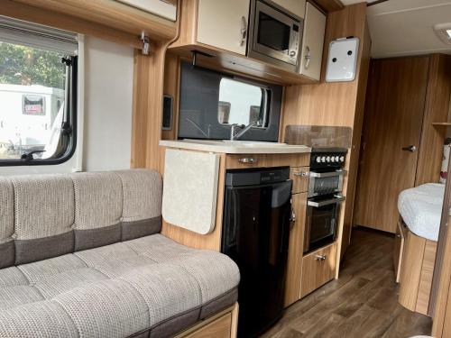swift challenger se 570 4 berth touring caravan-02-09-2025 (1)