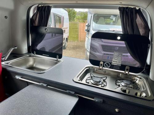 volkswagen-caddy-lwb-2-berth-campervan gd64 xxl 03-04-2025 (8)