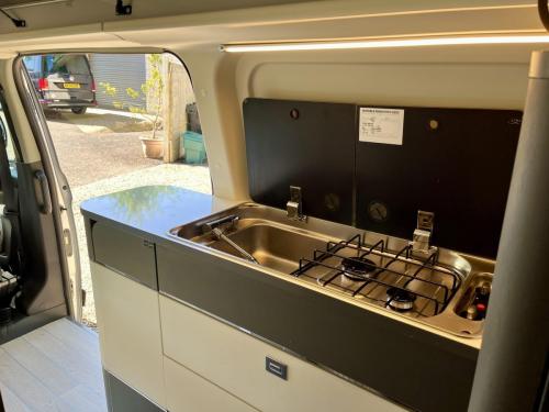 westfalia-kelsey-4-berth-coachbuilt-pop-top-campervan gu23 nfm 16-04-2025 (1)