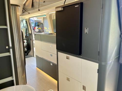 westfalia-kelsey-4-berth-coachbuilt-pop-top-campervan gu23 nfm 16-04-2025 (22)